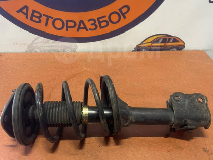 Стойка передняя правая CU2W