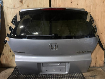 Дверь багажника RB1